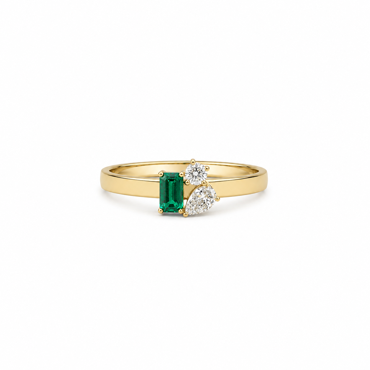 Famiglia Three Stone Ring