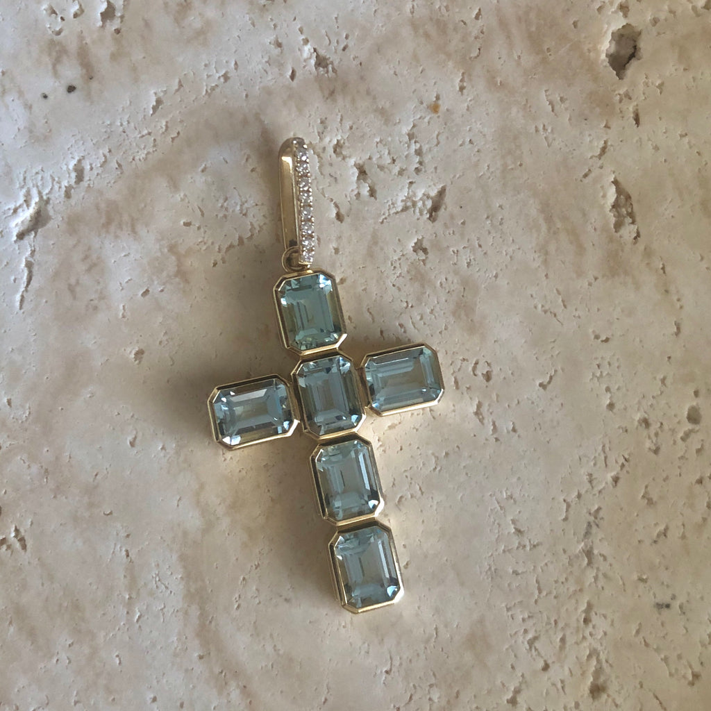 Jumbo Signature Basilica Cross Pendant