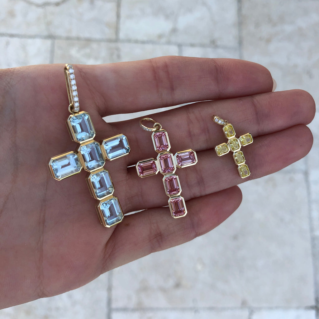 Medium Signature Basilica Cross Pendant
