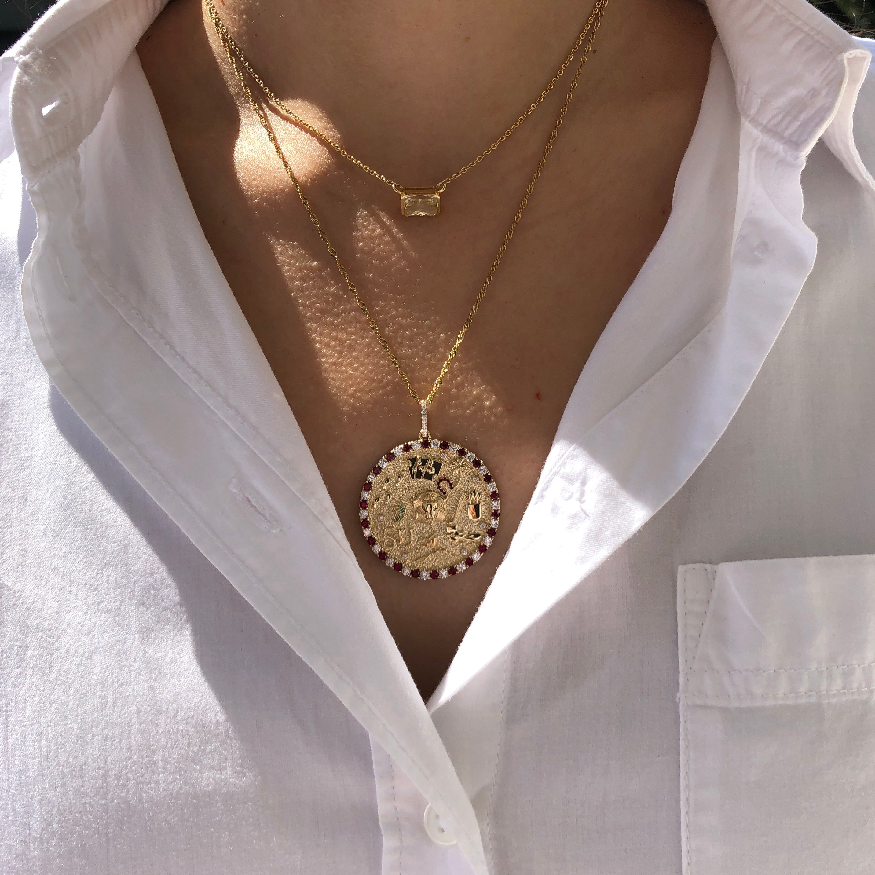 Jumbo Vida Round Pendant