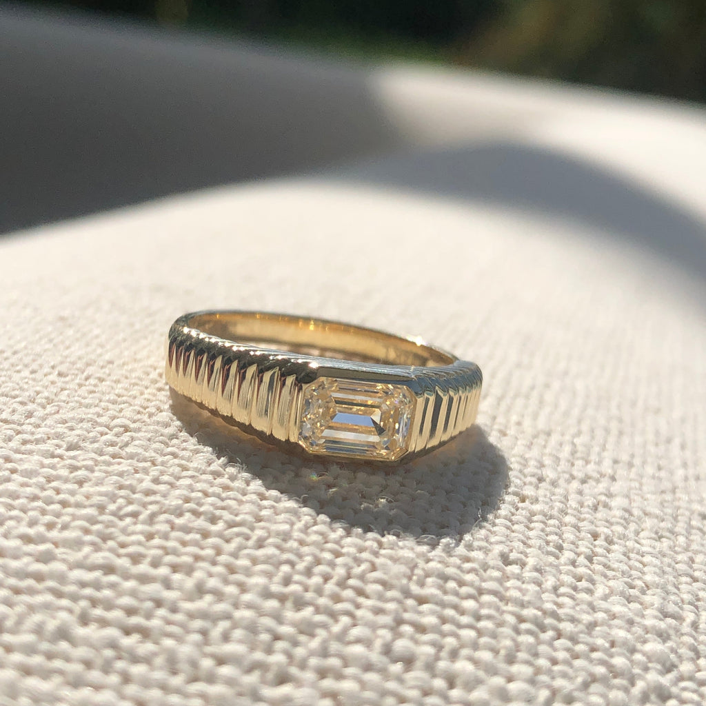 Sour Diamond Textured Ring