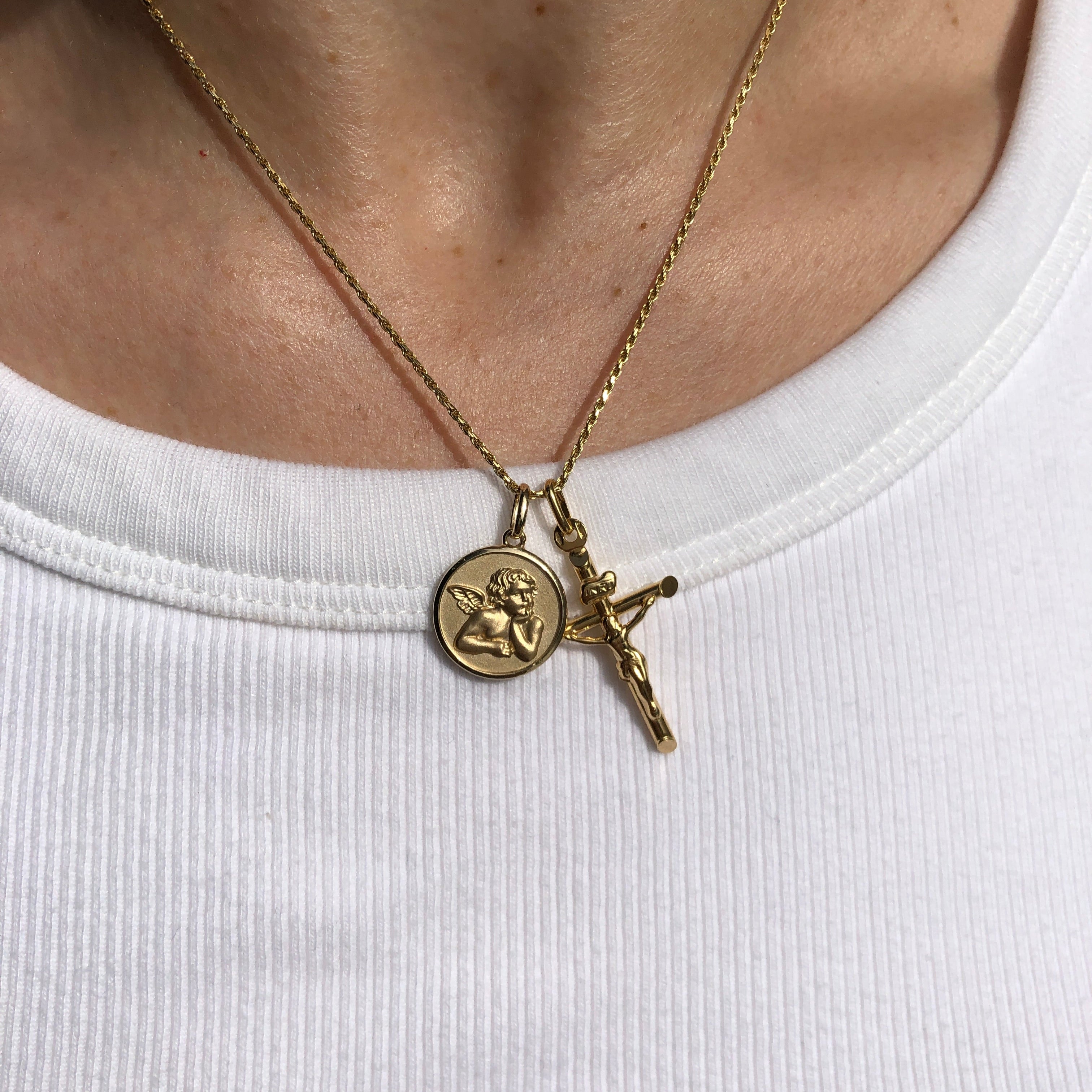 Angel De La Guarda Pendant